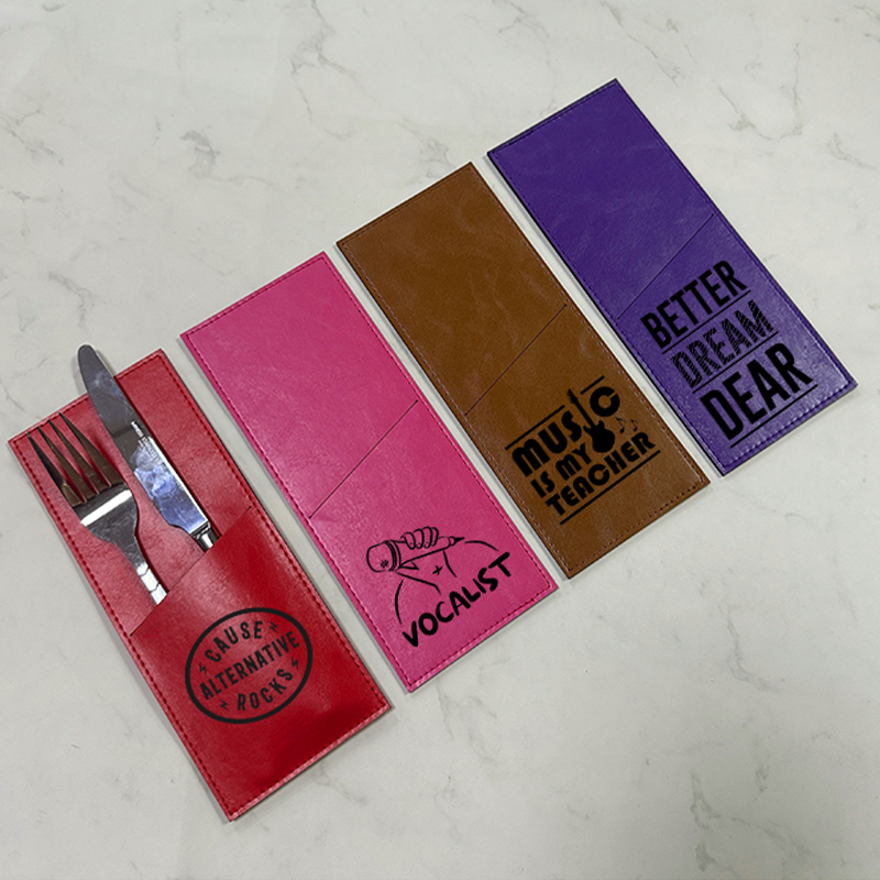 Laserbarer Besteckhalter aus Kunstleder