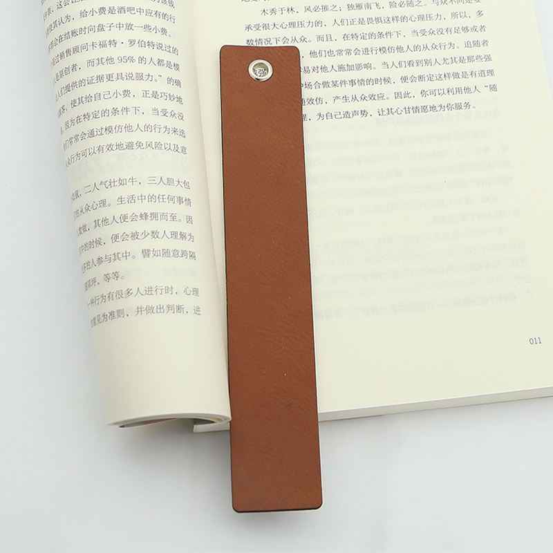 Laserbares langes Lesezeichen aus Kunstleder