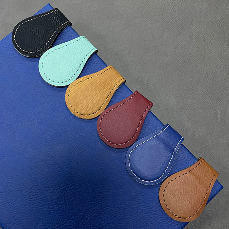 Laserbares magnetisches Lesezeichen aus Kunstleder