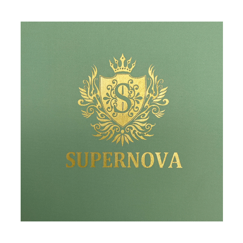 Lasergravierte goldene Geschenkbox aus Kraftpapier