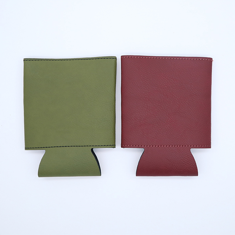 Laserbarer Getränkehalter aus Kunstleder mit Magnet Laserbarer Getränkehalter aus Kunstleder mit Magnet