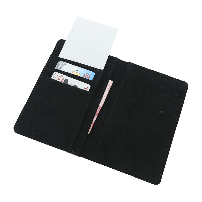 Passetui aus Sublimationsleder mit Innenflusen Passetui aus Sublimationsleder mit Innenflusen