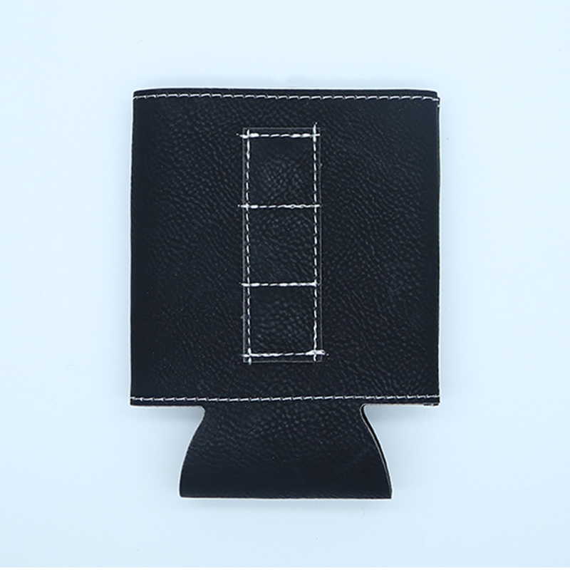 Laserbarer Getränkehalter aus Kunstleder mit Magnet Laserbarer Getränkehalter aus Kunstleder mit Magnet