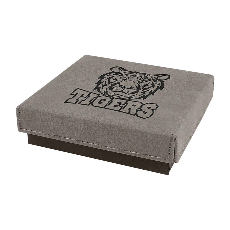 11 3/4' x 7 3/4' Geschenkbox mit laserbarem Kunstlederdeckel 11 3/4' x 7 3/4' Geschenkbox mit laserbarem Kunstlederdeckel