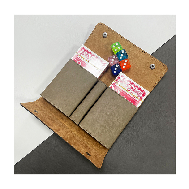 Laserbare Spielkartenbox aus Kunstleder Laserbare Spielkartenbox aus Kunstleder