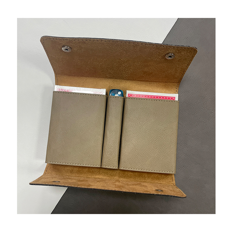 Laserbare Spielkartenbox aus Kunstleder Laserbare Spielkartenbox aus Kunstleder