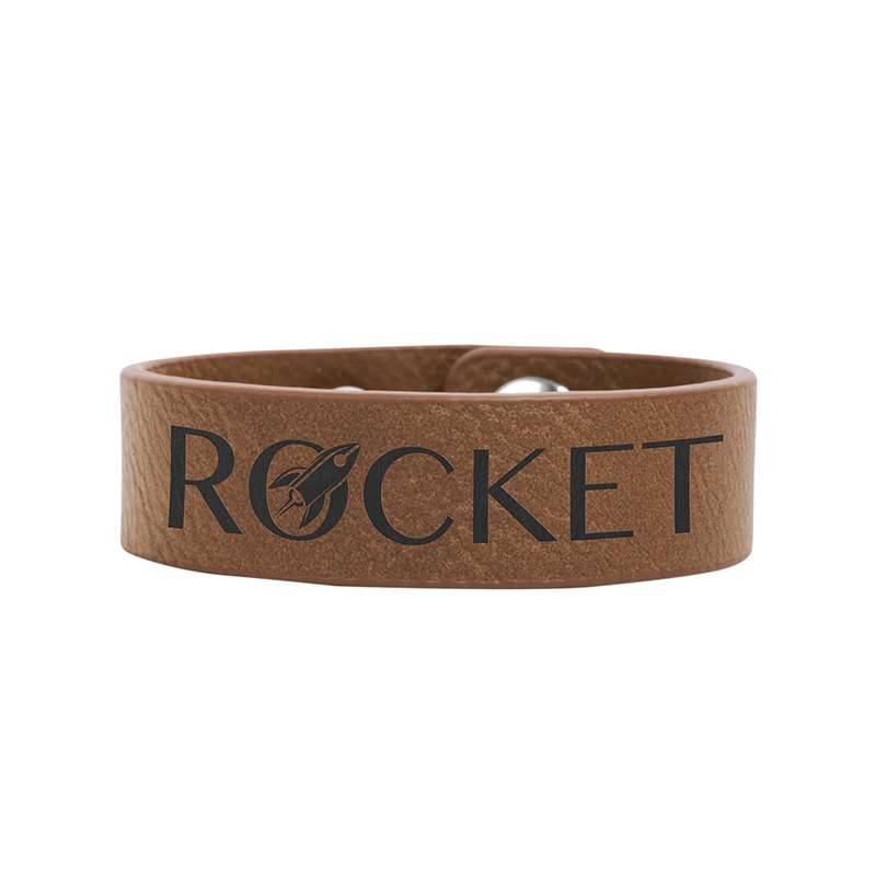 9 1/2' x 1' laserbares Kunstlederarmband 9 1/2' x 1' laserbares Kunstlederarmband