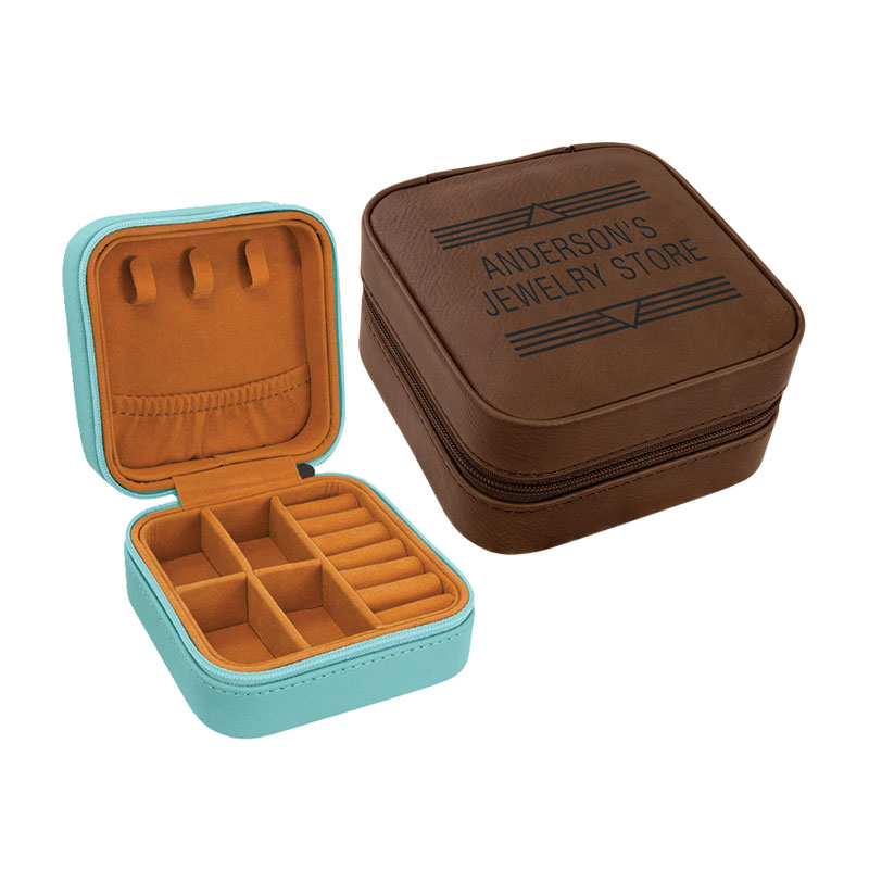 4×4 Laserbare Reiseschmuckbox aus Kunstleder mit schwarzem Futter 4×4 Laserbare Reiseschmuckbox aus Kunstleder mit schwarzem Futter