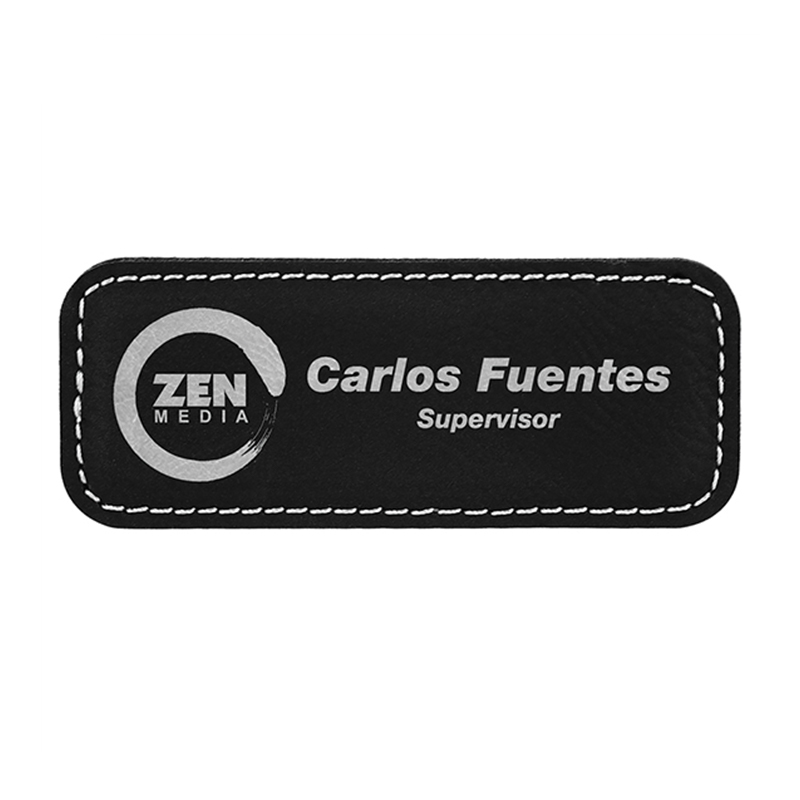 Kleine rechteckige Namensschilder aus Kunstleder Kleine rechteckige Namensschilder aus Kunstleder