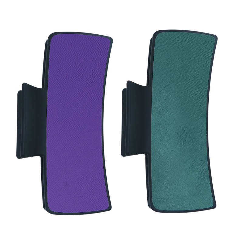 Laserbarer Haarclip aus Kunstleder Laserbarer Haarclip aus Kunstleder