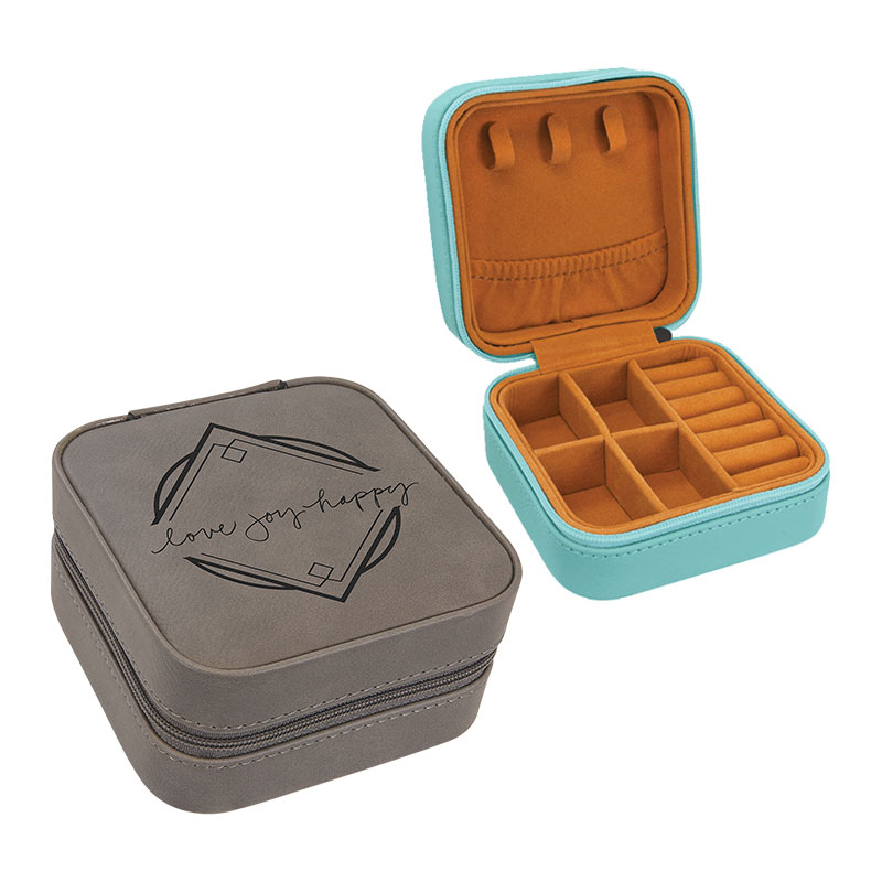 4×4 Laserbare Reiseschmuckbox aus Kunstleder mit hellbraunem Futter 4×4 Laserbare Reiseschmuckbox aus Kunstleder mit hellbraunem Futter